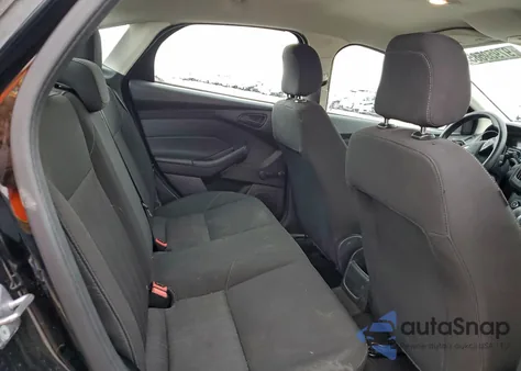 2016 Ford Focus S z USA, uszkodzony, nr VIN 1FADP3E2XGL236503